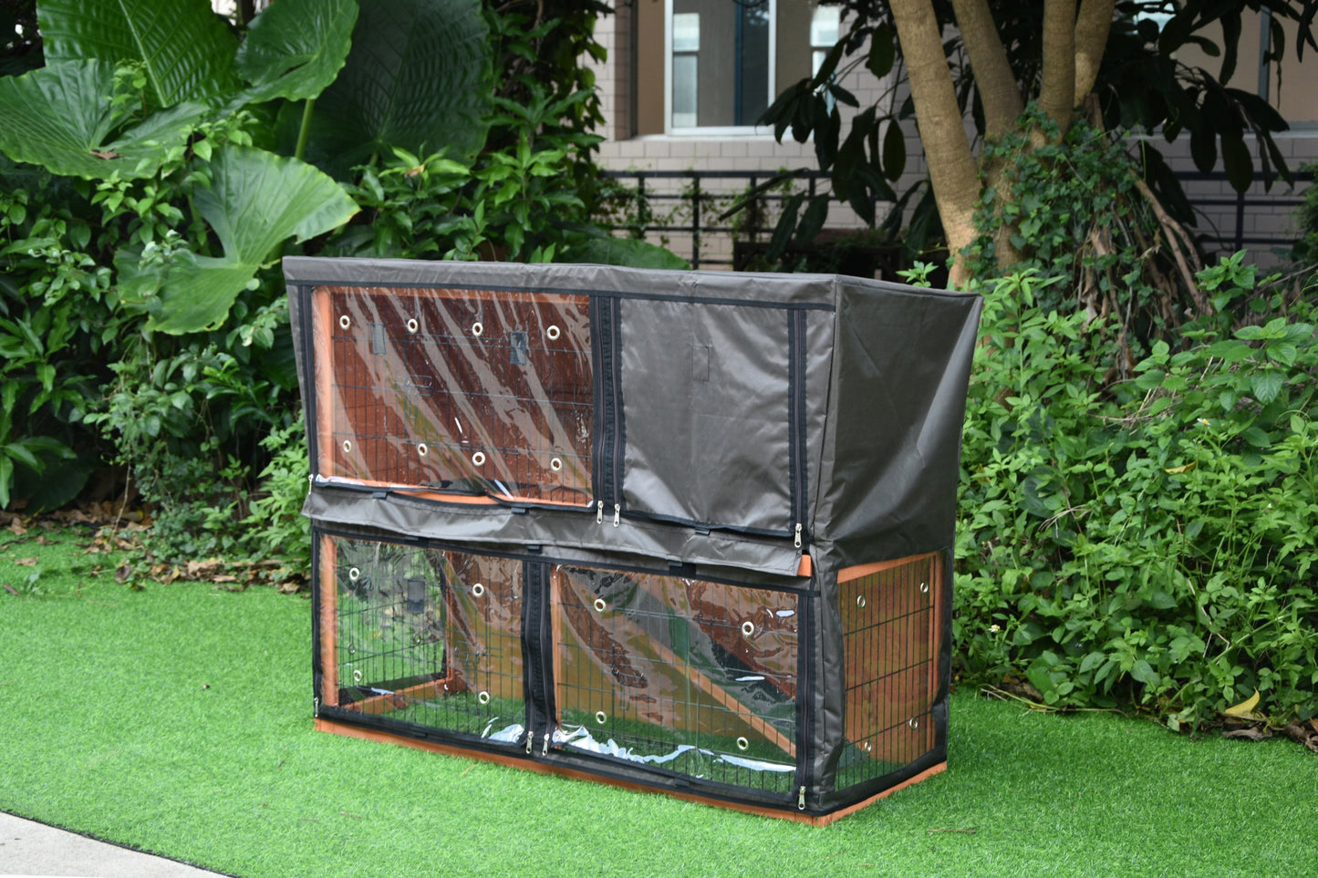 9058 - Aintree Hutch Cover
