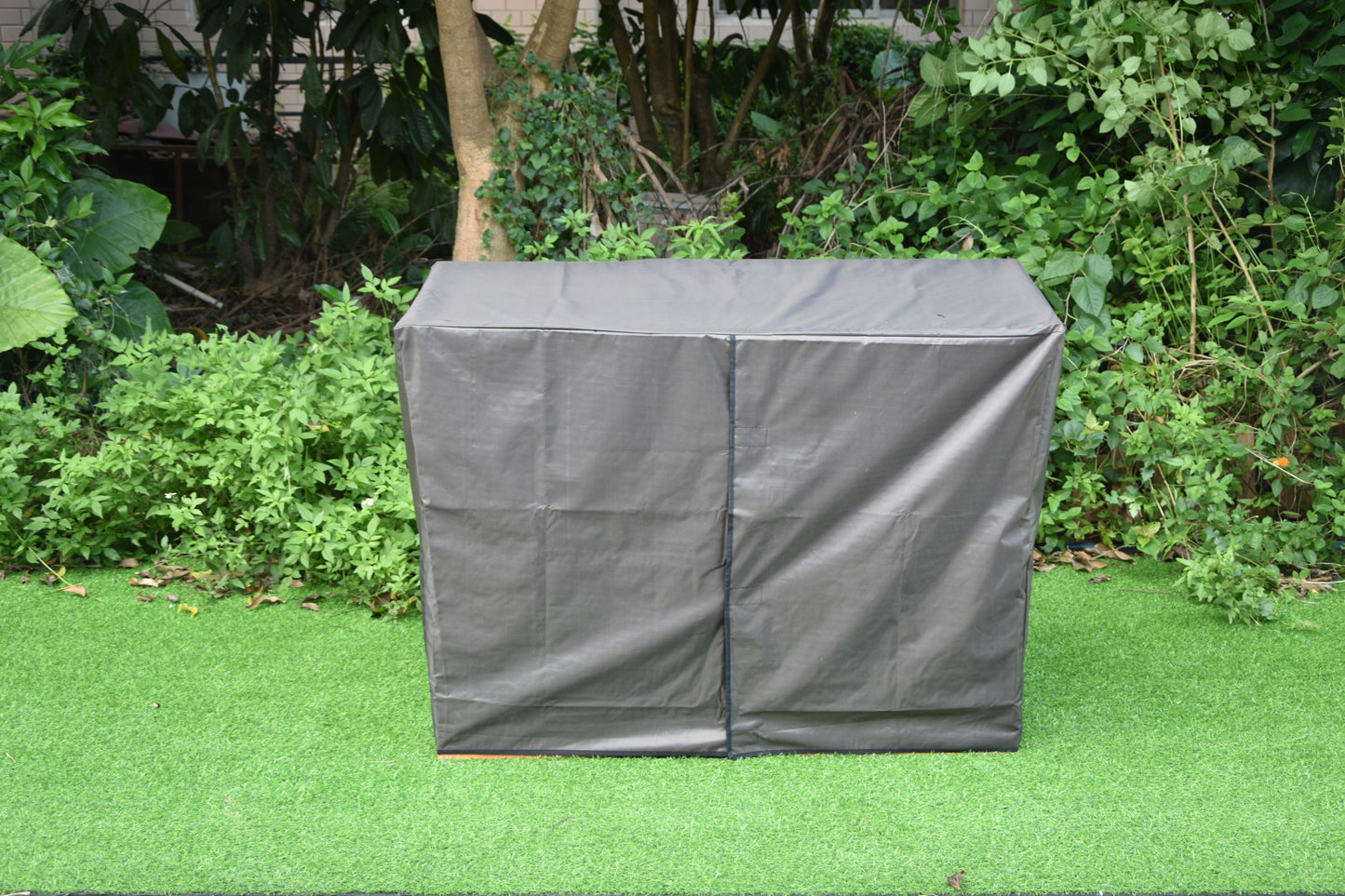 9058 - Aintree Hutch Cover